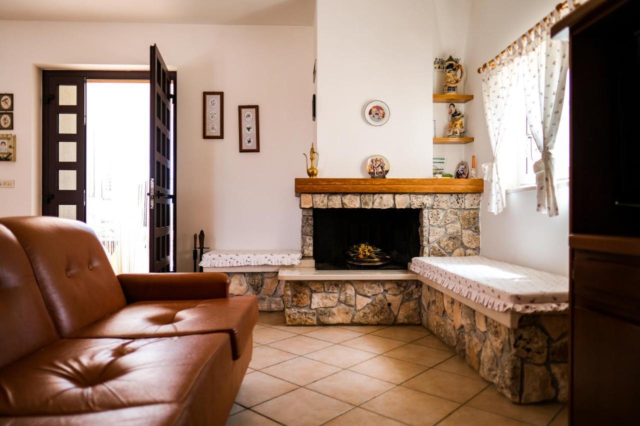 Trullo Elvira & Luigi Villa Monopoli Buitenkant foto